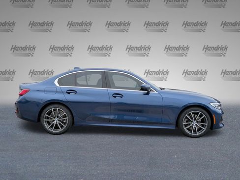 Used 2022 BMW 330i Sedan w/ Driving Assistance Package image 8