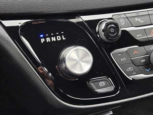 New 2025 Chrysler Voyager LX image 13