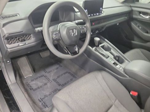Certified 2025 Honda Accord LX image 20
