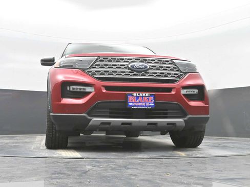 Used 2021 Ford Explorer Limited w/ Equipment Group 301A AWD/4WD image 30