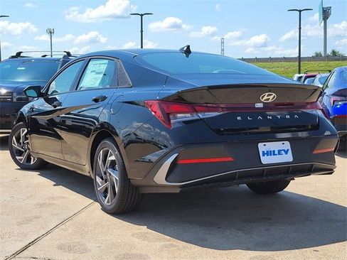 New 2025 Hyundai Elantra Sport image 3