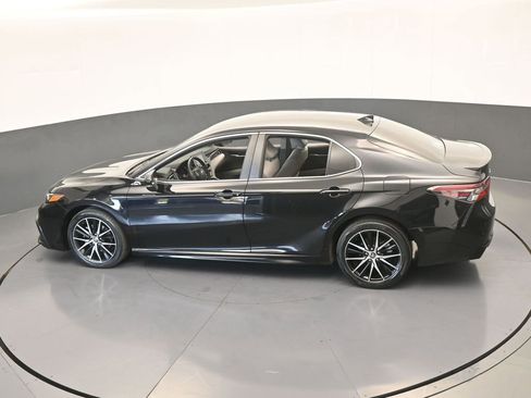 Used 2024 Toyota Camry SE image 46