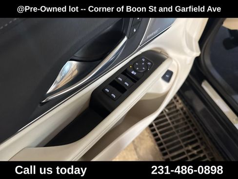 Used 2021 Cadillac CT4 Luxury w/ Sun And Sound Package AWD/4WD image 16