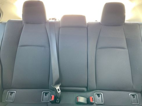 Used 2025 Toyota Corolla LE image 36