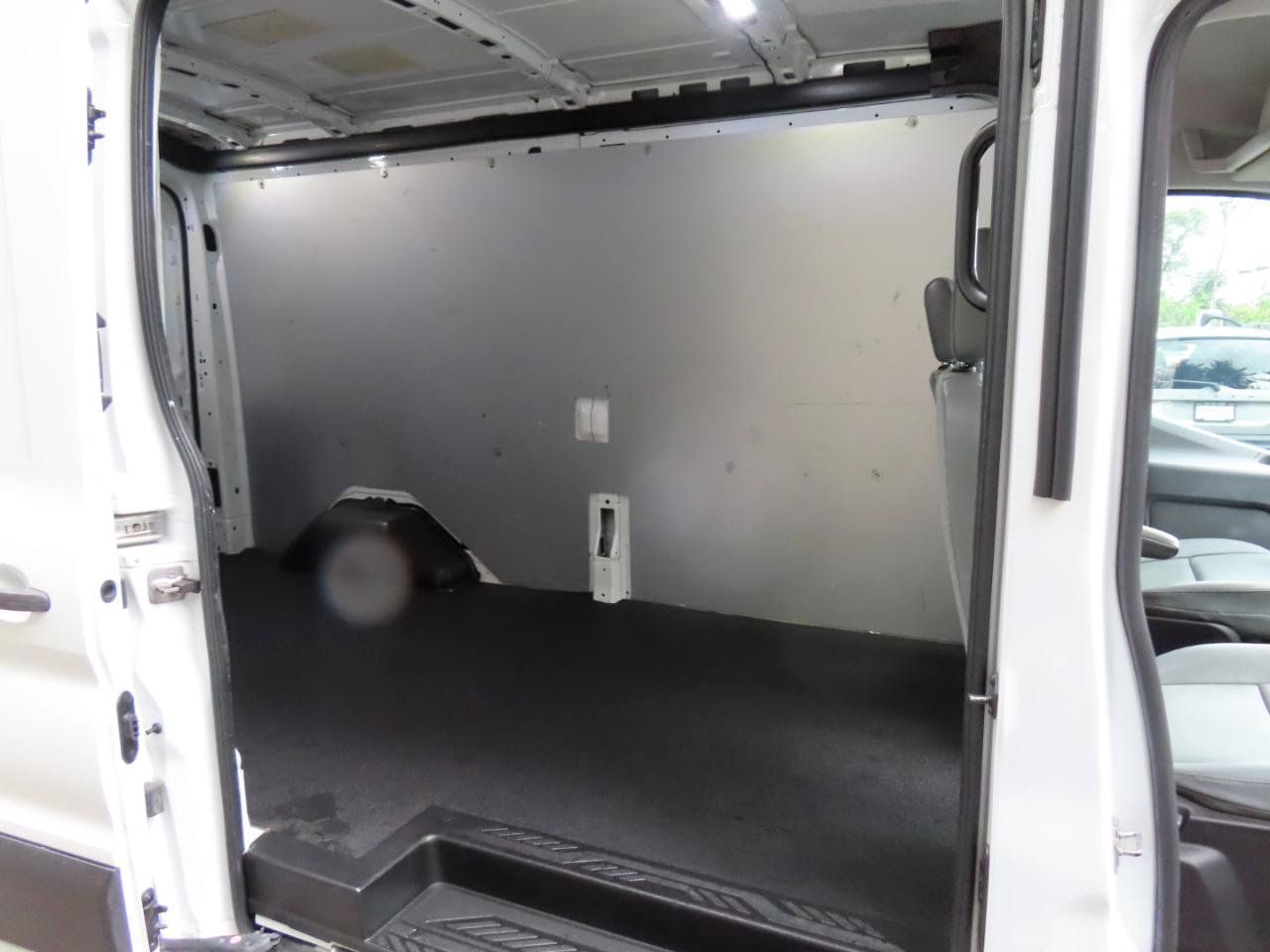 Used 2019 Ford Transit 250 148 Medium Roof RWD image 19