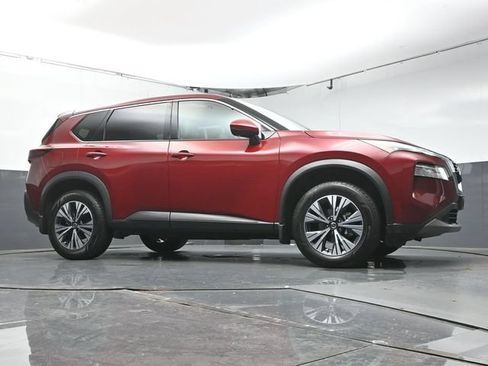 Used 2021 Nissan Rogue SV FWD image 31