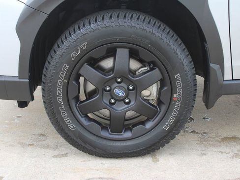 Used 2025 Subaru Outback Wilderness AWD/4WD image 31