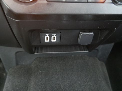 Used 2019 Ford F150 XLT w/ Equipment Group 302A Luxury AWD/4WD image 31