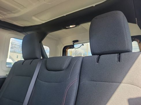 Certified 2024 Jeep Wrangler Unlimited Rubicon image 8