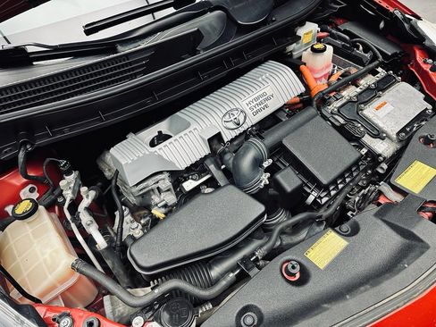 Used 2012 Toyota Prius V Five FWD image 40