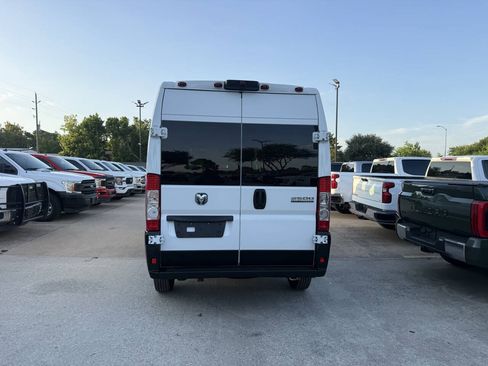 Used 2023 RAM ProMaster 2500 w/ Interior LED Lighting Group FWD image 27
