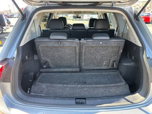 Used 2023 Volkswagen Tiguan SE image 21
