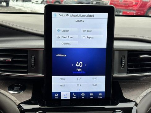 Used 2023 Ford Explorer Platinum w/ Technology Package image 24
