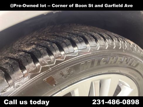 Used 2018 Cadillac XT5 Premium Luxury AWD/4WD image 12