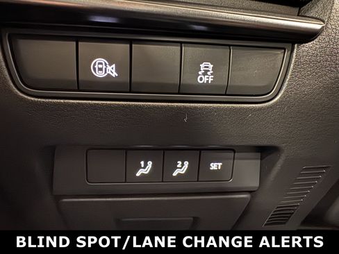 Used 2024 MAZDA MAZDA3 s image 13