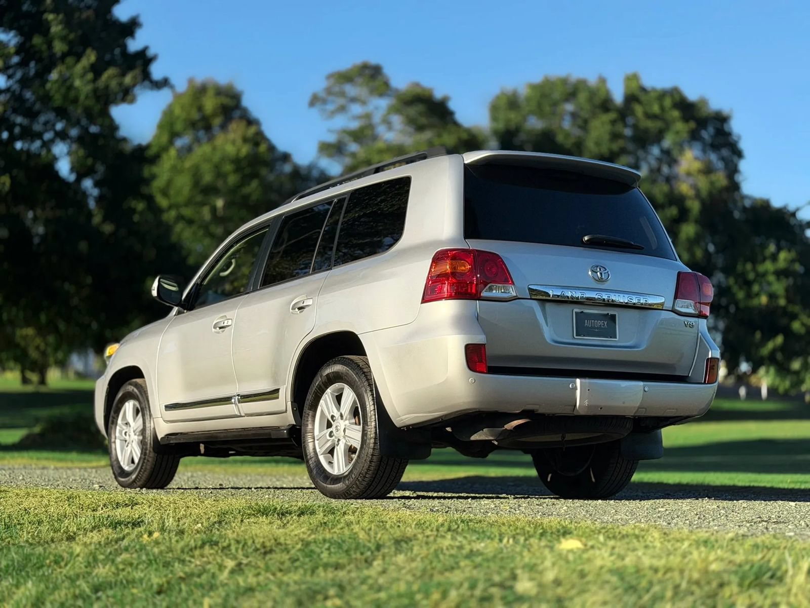 Used 2013 Toyota Land Cruiser AWD/4WD image 46