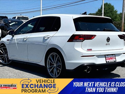 Used 2024 Volkswagen GTI SE FWD image 9