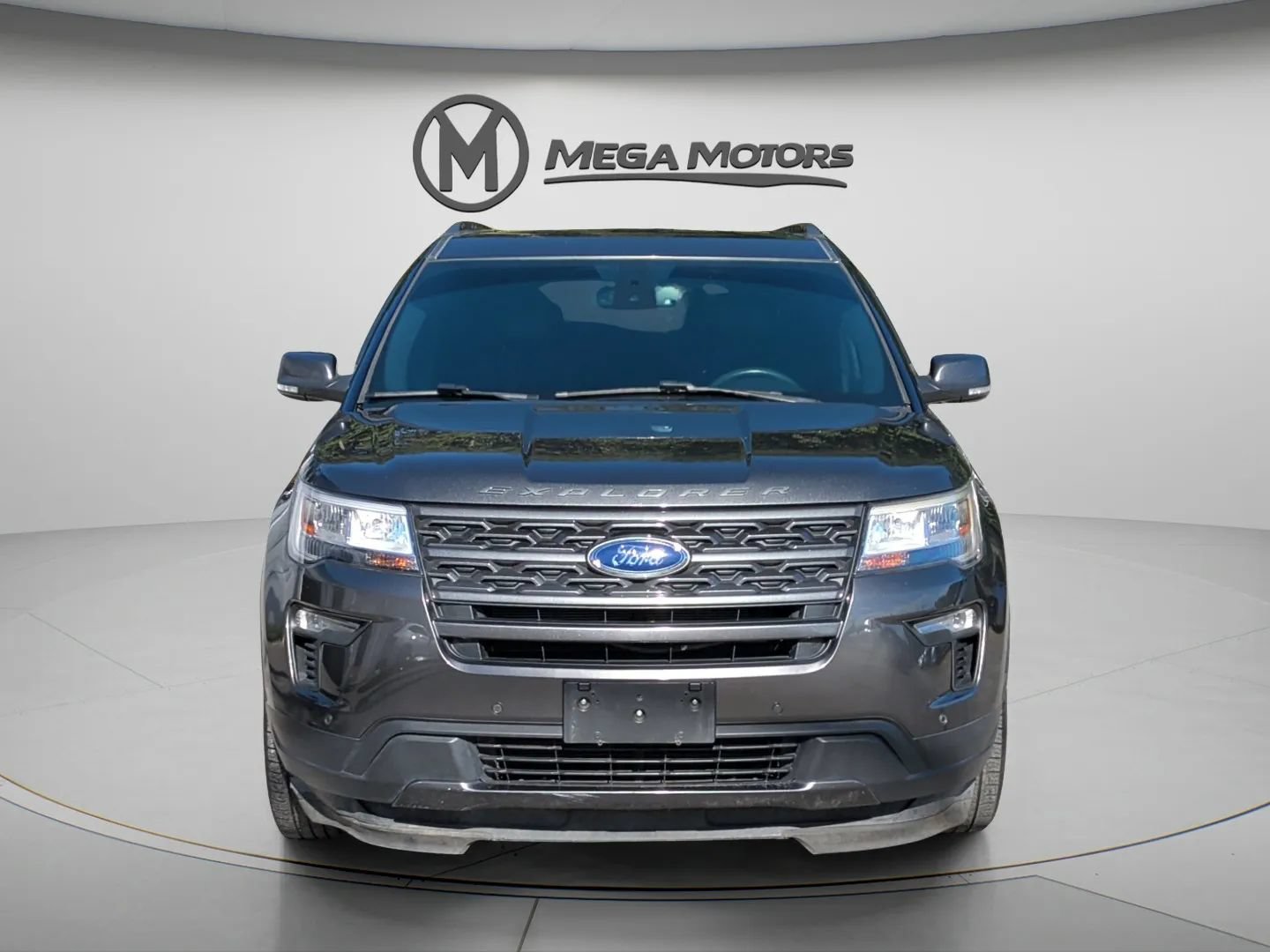 Used 2019 Ford Explorer XLT w/ Equipment Group 202A FWD image 12