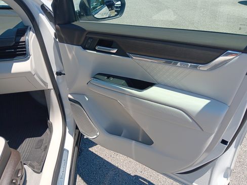 Used 2024 GMC Acadia Denali w/ LPO, Floor Liner Package FWD image 21