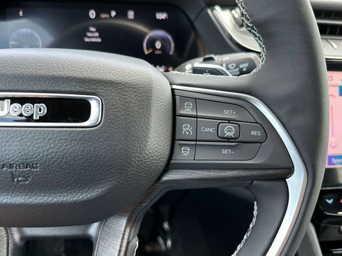 New 2026 Jeep Grand Cherokee L 4WD image 21