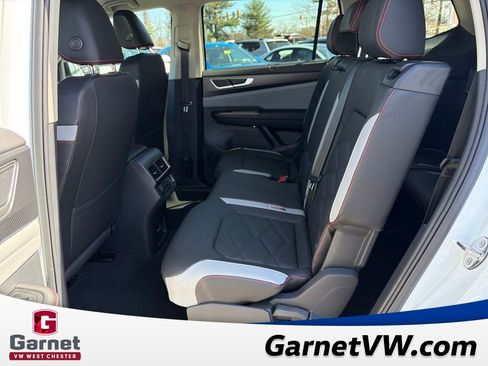 New 2026 Volkswagen Atlas Peak Edition image 19