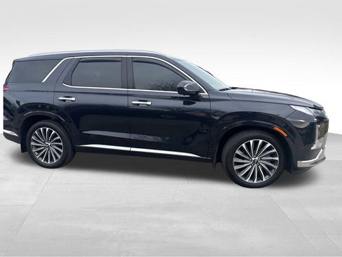 Used 2024 Hyundai Palisade Calligraphy image 10