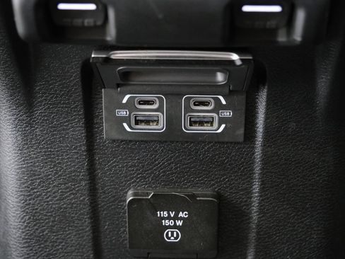 Used 2023 Jeep Wrangler Unlimited Sahara w/ Cold Weather Group AWD/4WD image 26