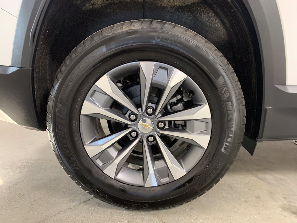 Used 2026 Chevrolet Equinox LT AWD/4WD image 26