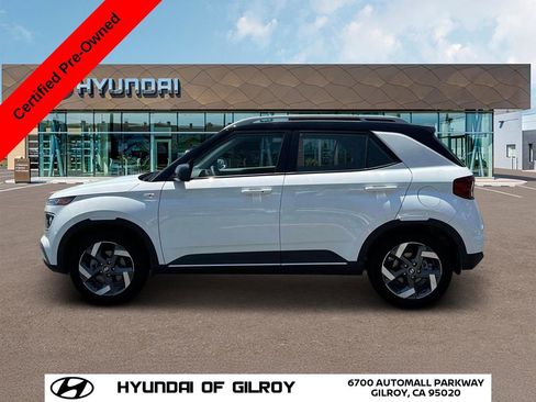 Used 2025 Hyundai Venue Limited image 3