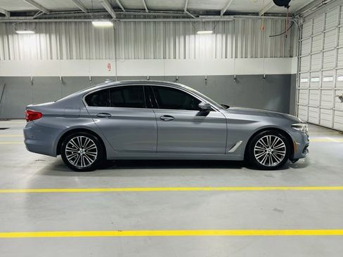 Used 2019 BMW 540i w/ Premium Package image 19