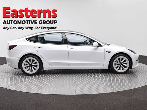 Used 2021 Tesla Model 3 Standard Range Plus RWD image 4