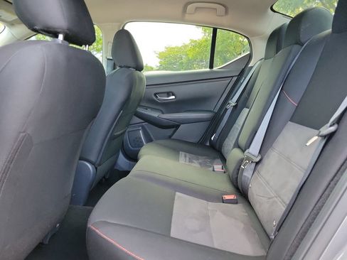 Certified 2024 Nissan Sentra SR FWD image 17