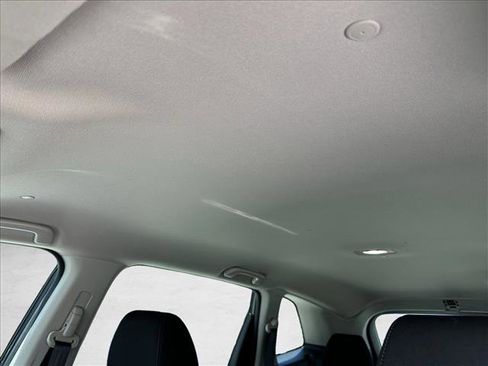 Used 2023 Honda CR-V LX image 17