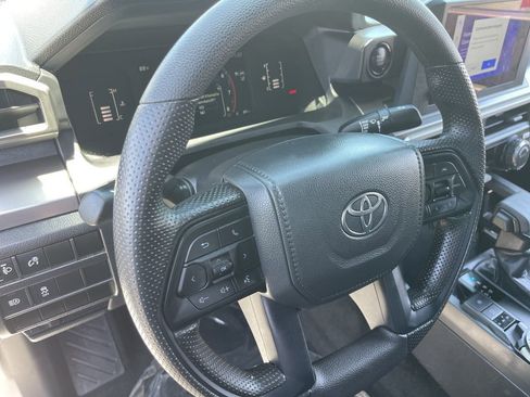 Used 2025 Toyota Tacoma SR5 AWD/4WD image 13
