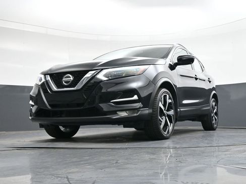 Used 2022 Nissan Rogue Sport SL w/ Premium Package image 41