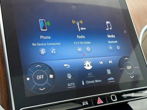 Used 2023 Mercedes-Benz C 300 4MATIC Sedan image 26