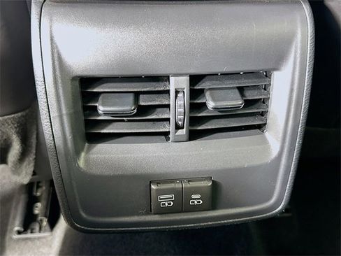 Certified 2022 Toyota Avalon XSE image 26