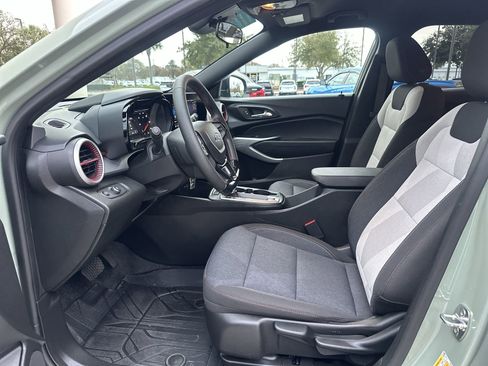 Certified 2024 Chevrolet Trax RS w/ Driver Confidence Package image 16