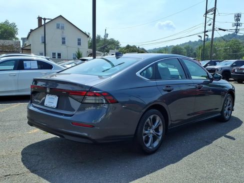 Used 2023 Honda Accord EX image 29