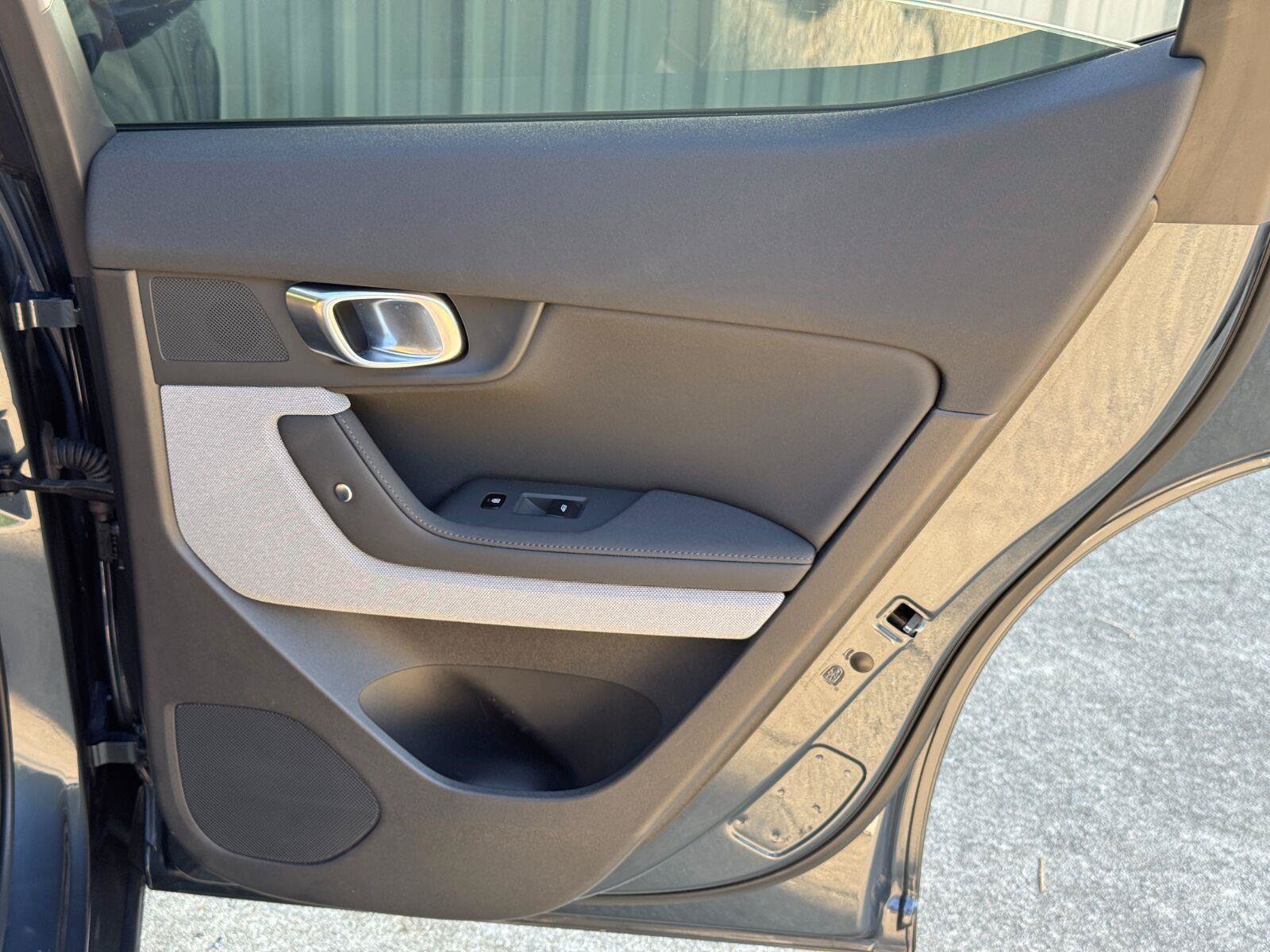 Used 2022 Polestar Polestar 2 w/ Performance Package AWD/4WD image 44