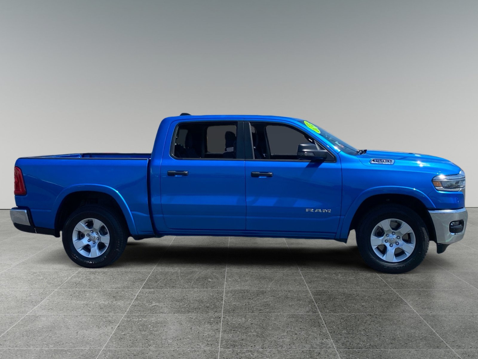 Used 2025 RAM 1500 Big Horn AWD/4WD image 6