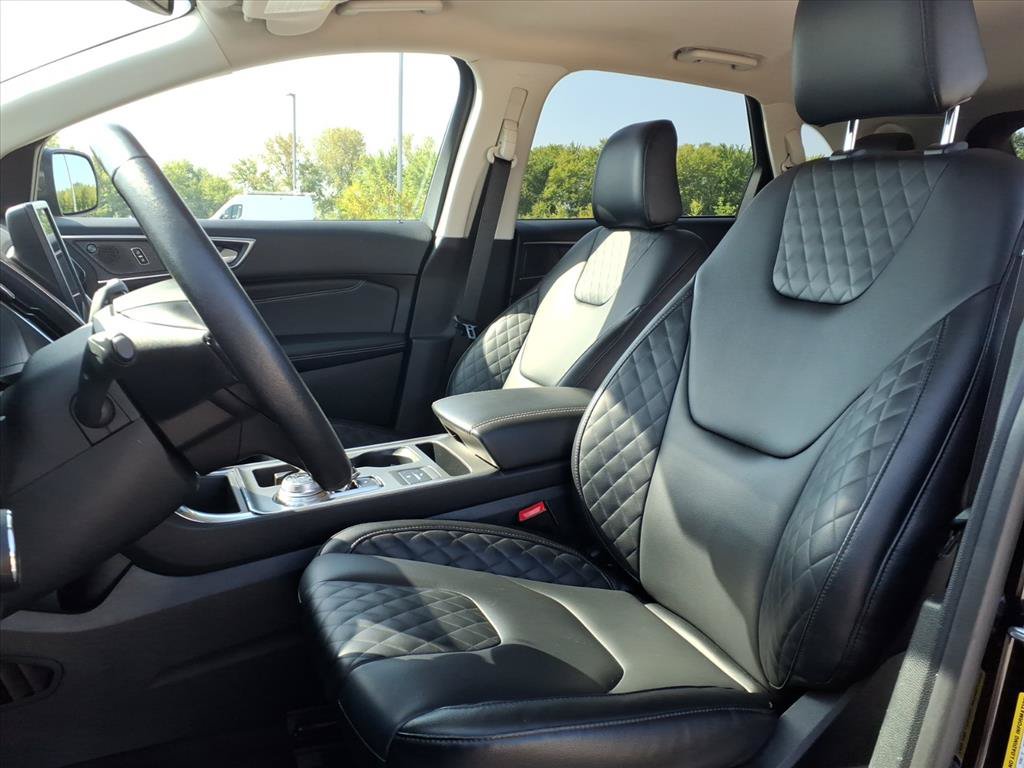 Used 2024 Ford Edge Titanium AWD/4WD image 23