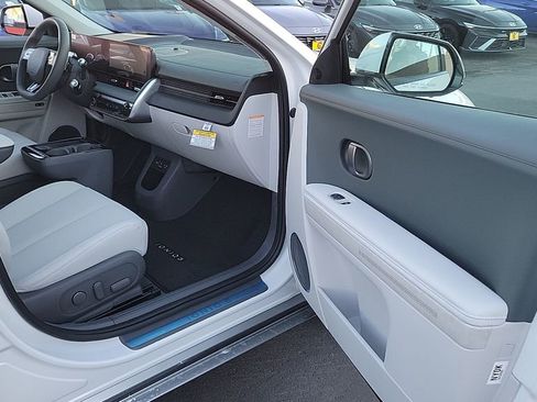 New 2026 Hyundai Ioniq 5 Limited image 38