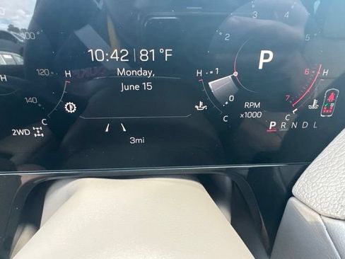 New 2026 GMC Yukon Denali w/ Sun & Power Step Package AWD/4WD image 2