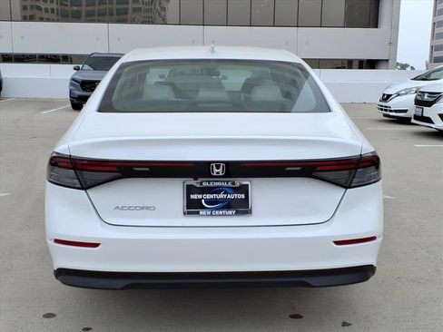 New 2025 Honda Accord LX image 5