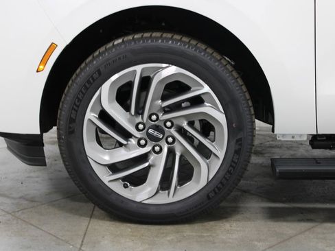 New 2026 Lincoln Navigator L Reserve image 21