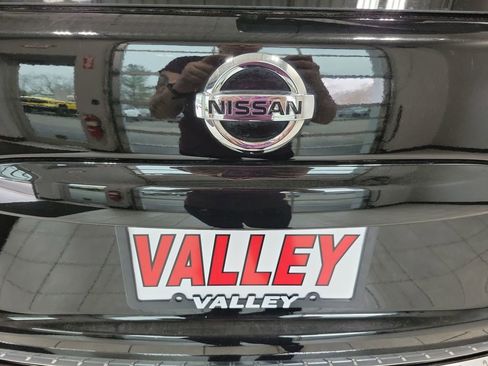 Used 2019 Nissan Murano S image 9