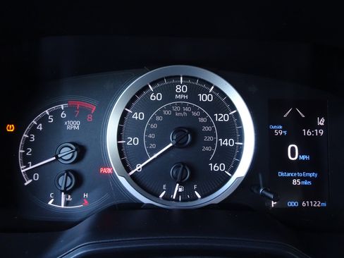 Used 2021 Toyota Corolla LE image 25