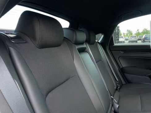 Used 2025 Honda Civic Sport image 36