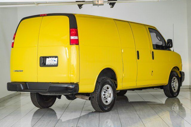 Used 2023 Chevrolet Express 2500 RWD image 6